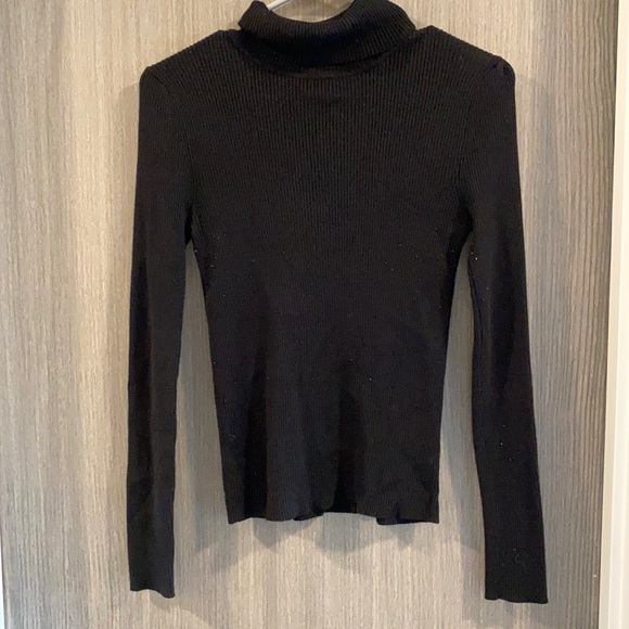❗️BOGO❗️Black Turtleneck - Picture 1 of 9